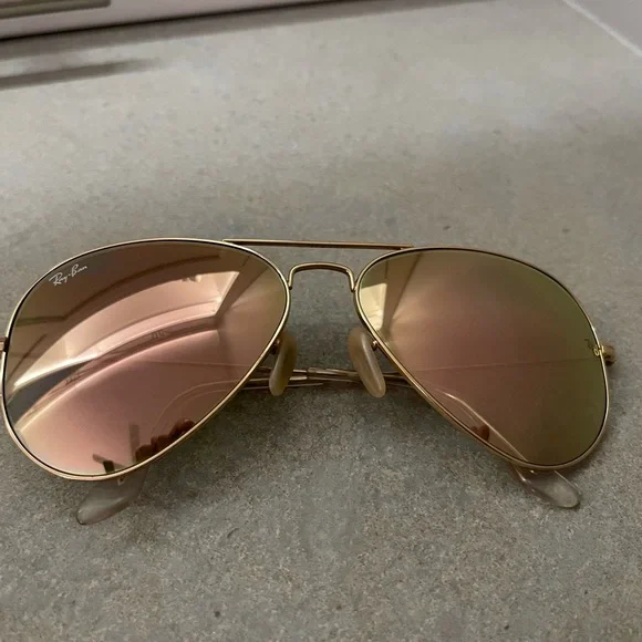 Ray-Ban Gold Aviator Sunglasses with Pink Lenses - Picture 2 of 8